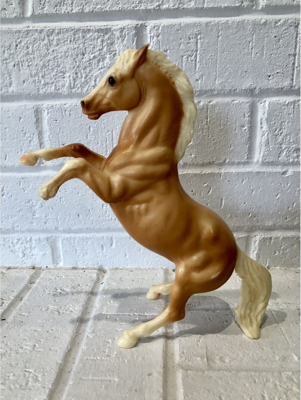 Breyer Horse, King Fighting Stallion Matte Palomino 1970-1973 [COPY]